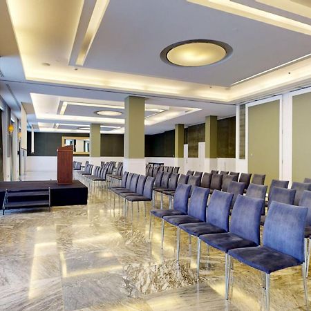Hotel Colon Gran Melia - The Leading Hotels Of The World Seville Exterior photo The main conference room