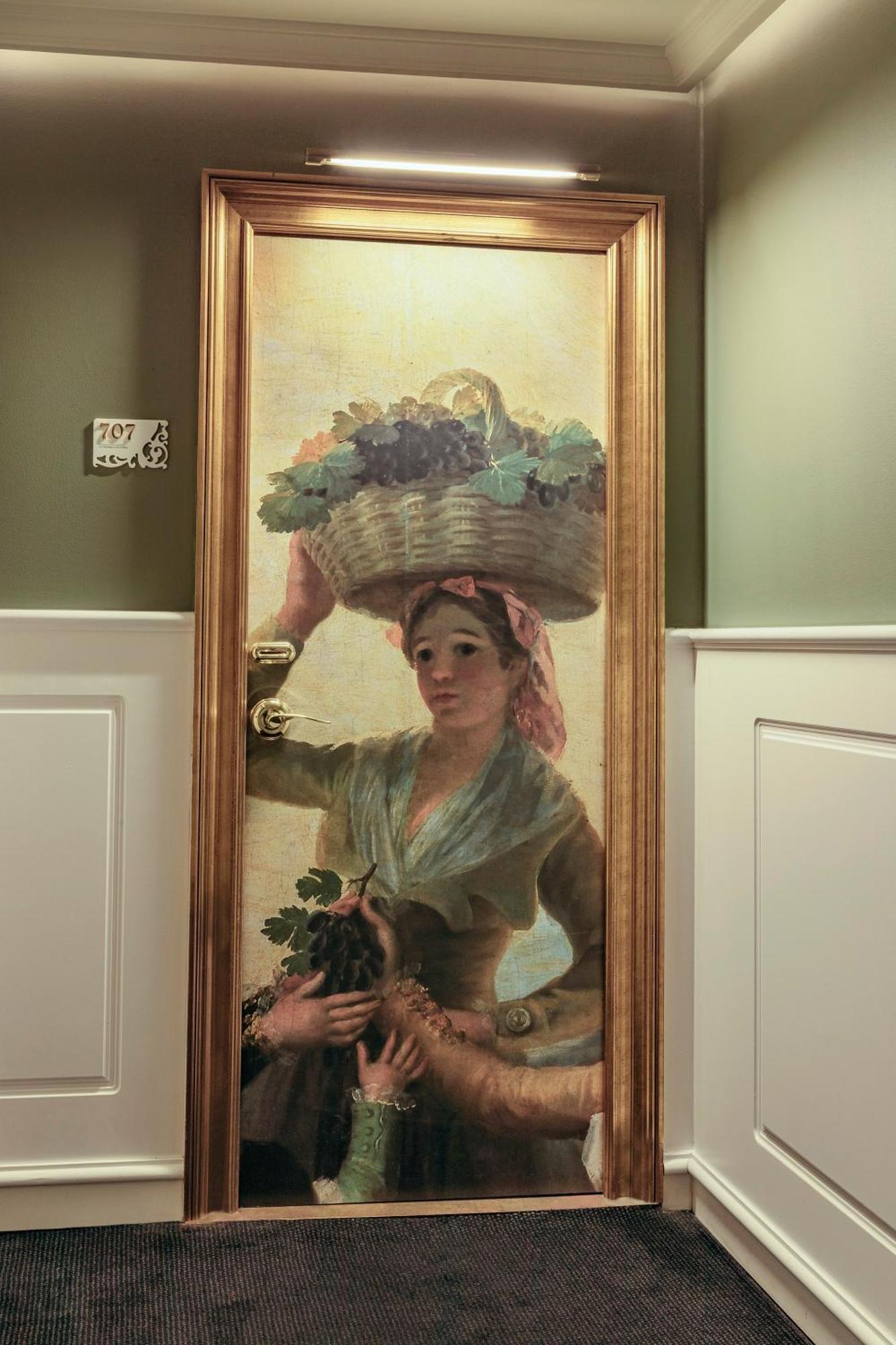 Hotel Colon Gran Melia - The Leading Hotels Of The World Seville Exterior photo A painting by Charles Sprague Pearce